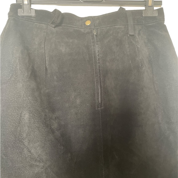 🇨🇦 Made in Canada vintage suede black skirt size 12 (better fit for size 10) - Picture 2 of 8